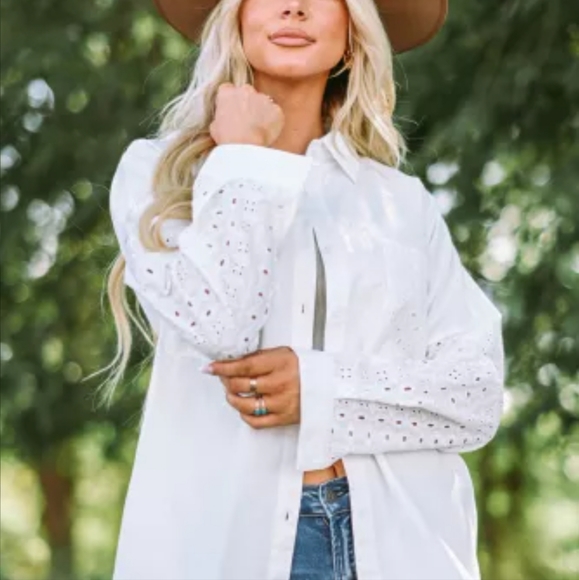 New White Eyelet Detail Oversize Shirt - Picture 7 of 12